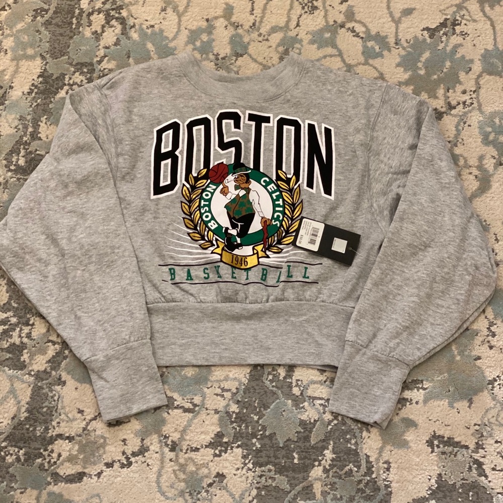 Boston Celtics Crop Sweatshirt - never worn